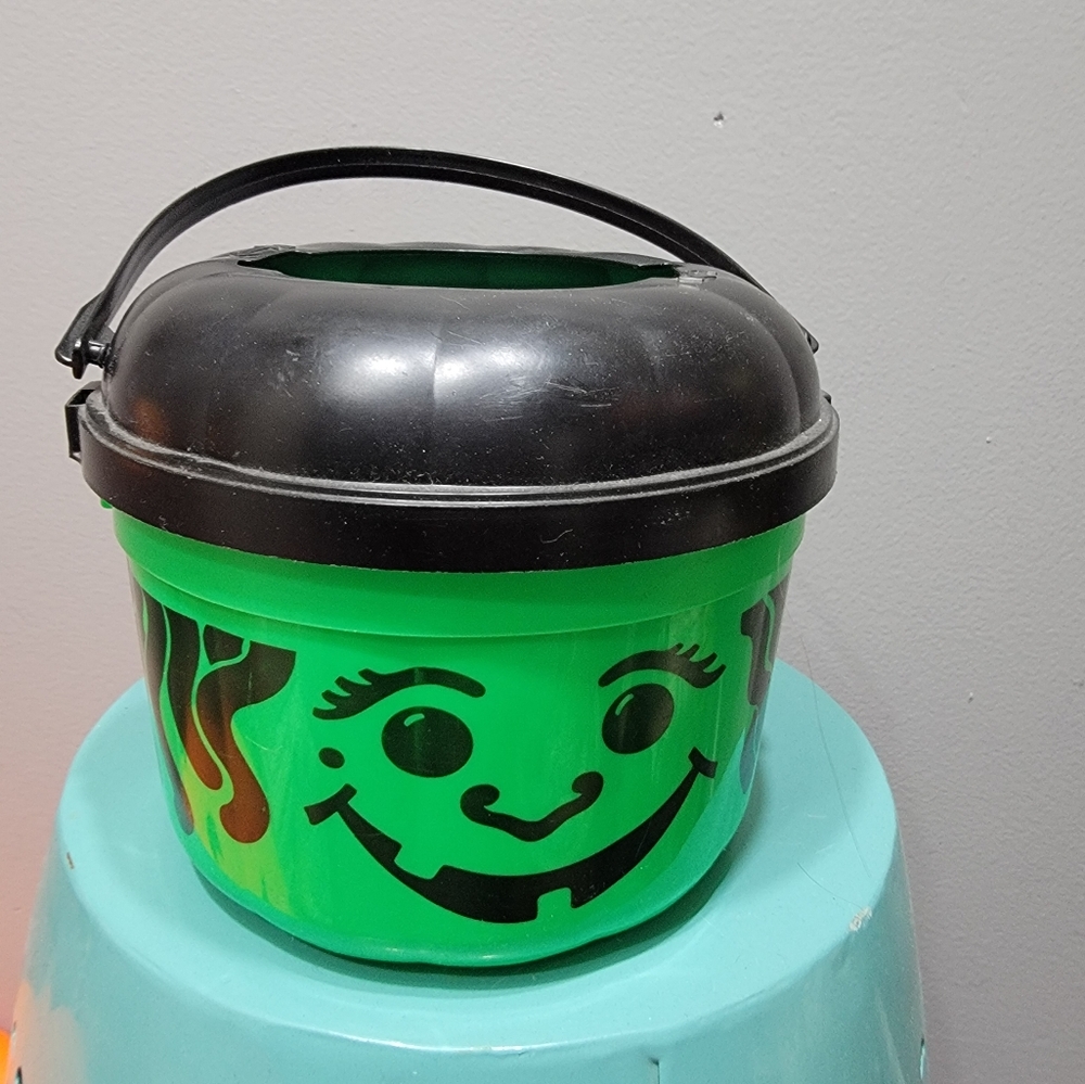 1991 McDonald Happy Meal Green Witch Halloween Bucket Lid Vtg USA